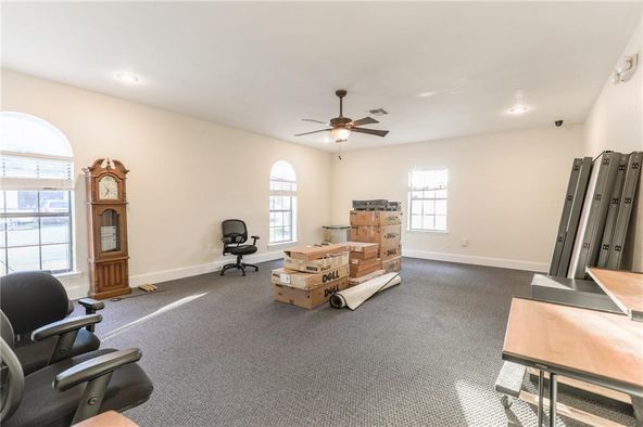 1300 London, Bowie, TX 76230